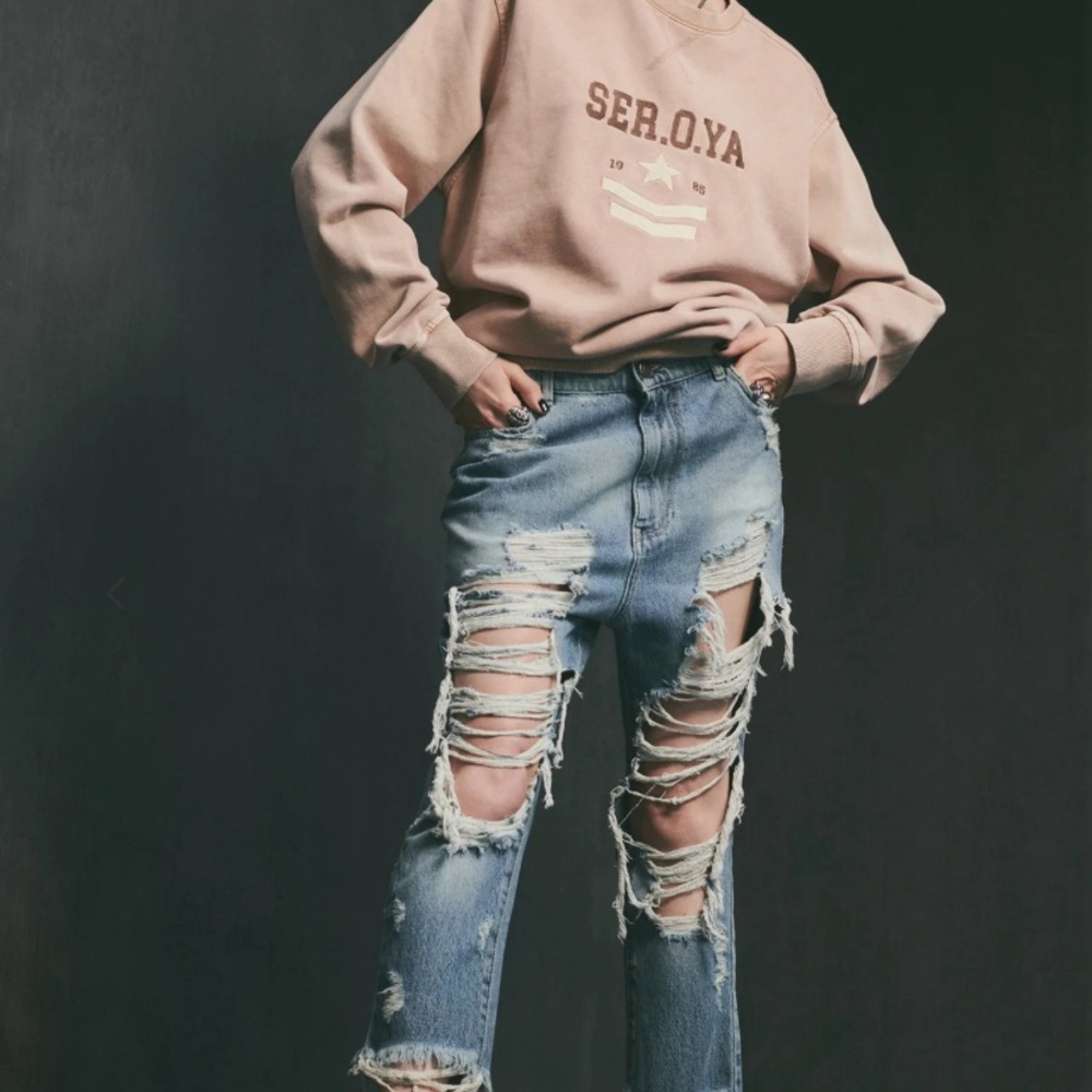 New with tags SEROYA ISSAC SWEATSHIRT XS